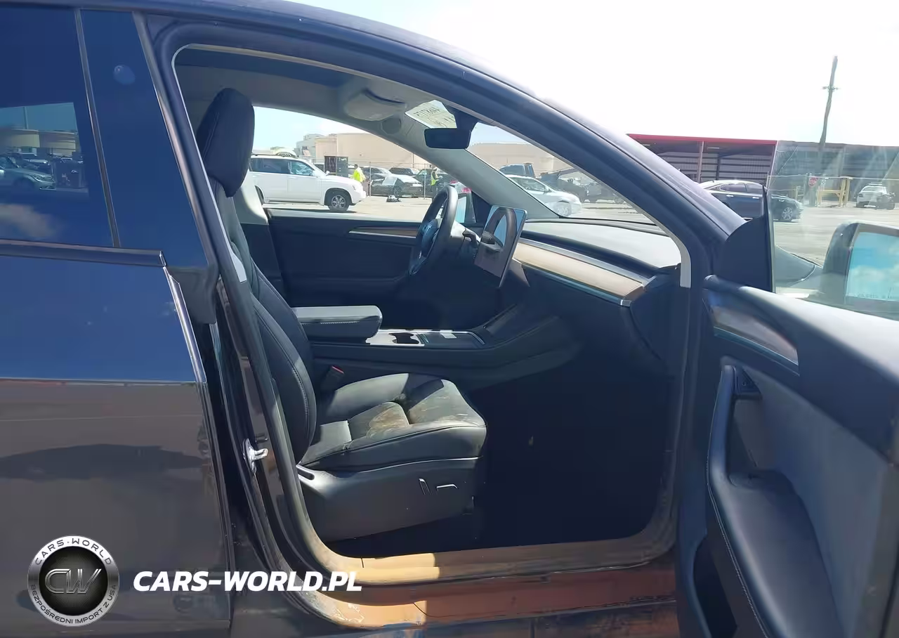 2024 Tesla Model Y Long Range Dual Motor All-Wheel Drive VIN:7SAYGAEE9RF118803 - 5