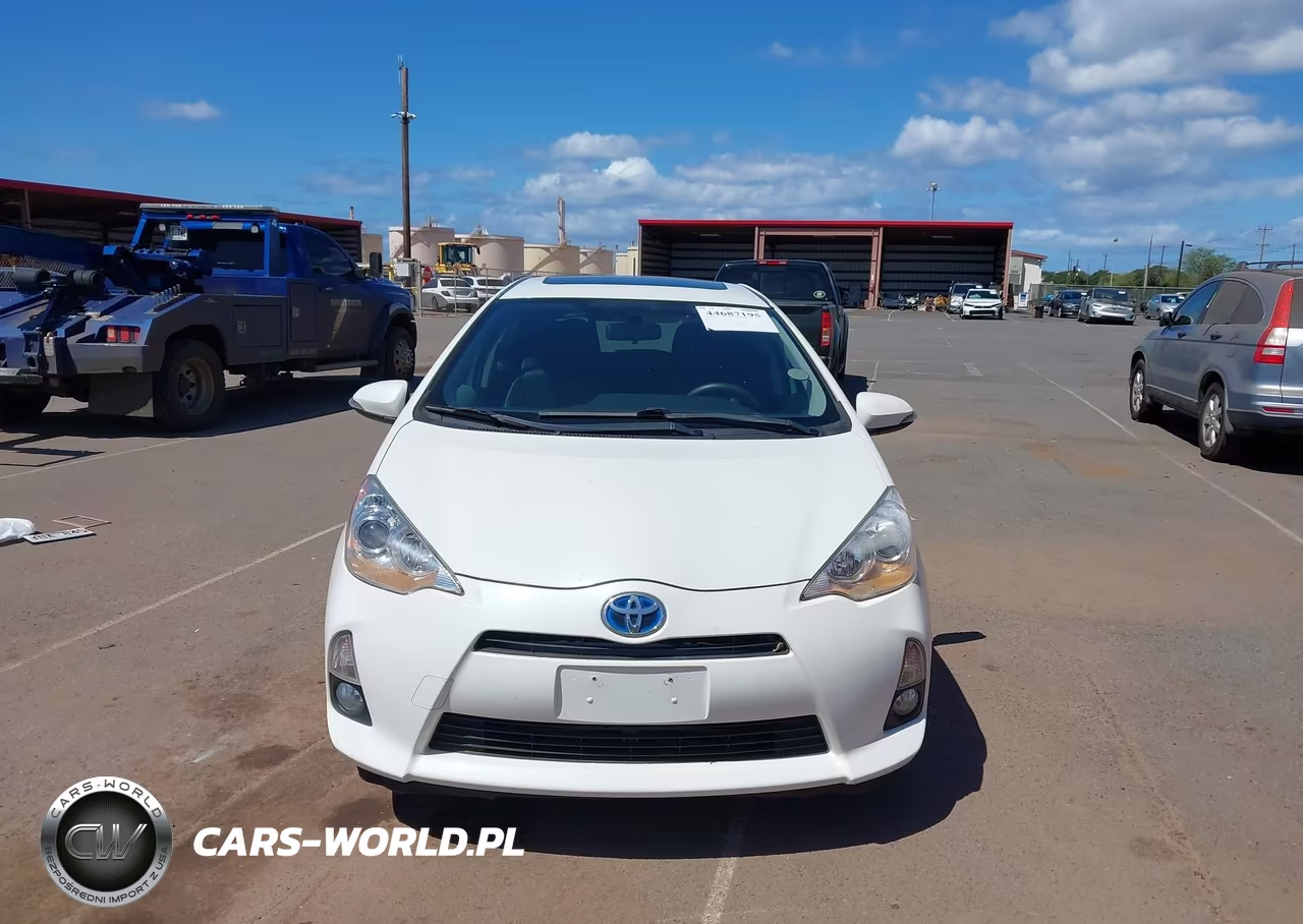 2012 Toyota Prius C Four VIN:JTDKDTB39C1031414 - 12