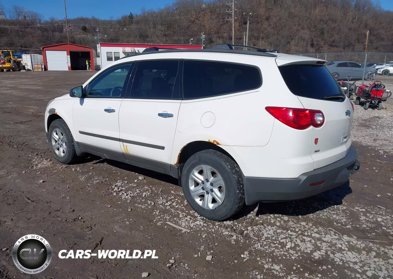 2011 Chevrolet Traverse Ls VIN:1GNKVEED0BJ106665 - 3