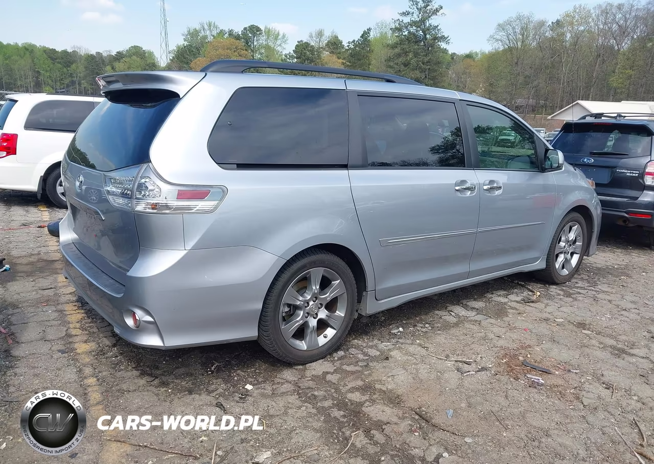 2014 Toyota Sienna Se 8 Passenger VIN:5TDXK3DC6ES419246 - 4
