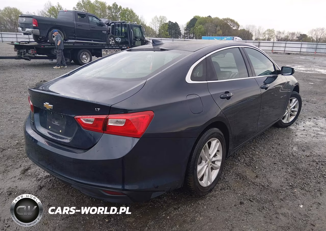 2018 Chevrolet Malibu Lt VIN:1G1ZD5ST4JF115787 - 4