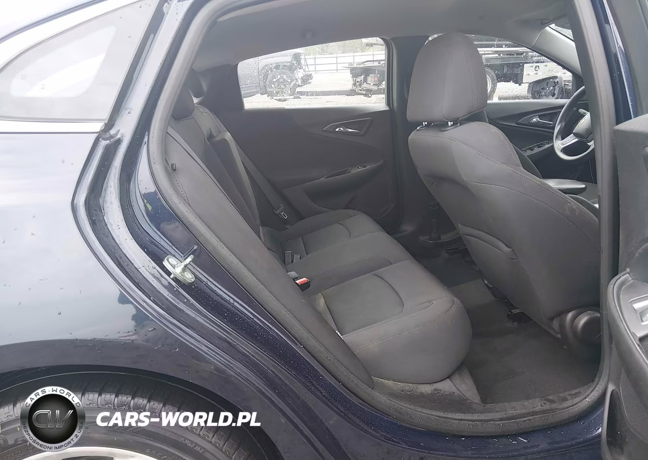 2018 Chevrolet Malibu Lt VIN:1G1ZD5ST4JF115787 - 8