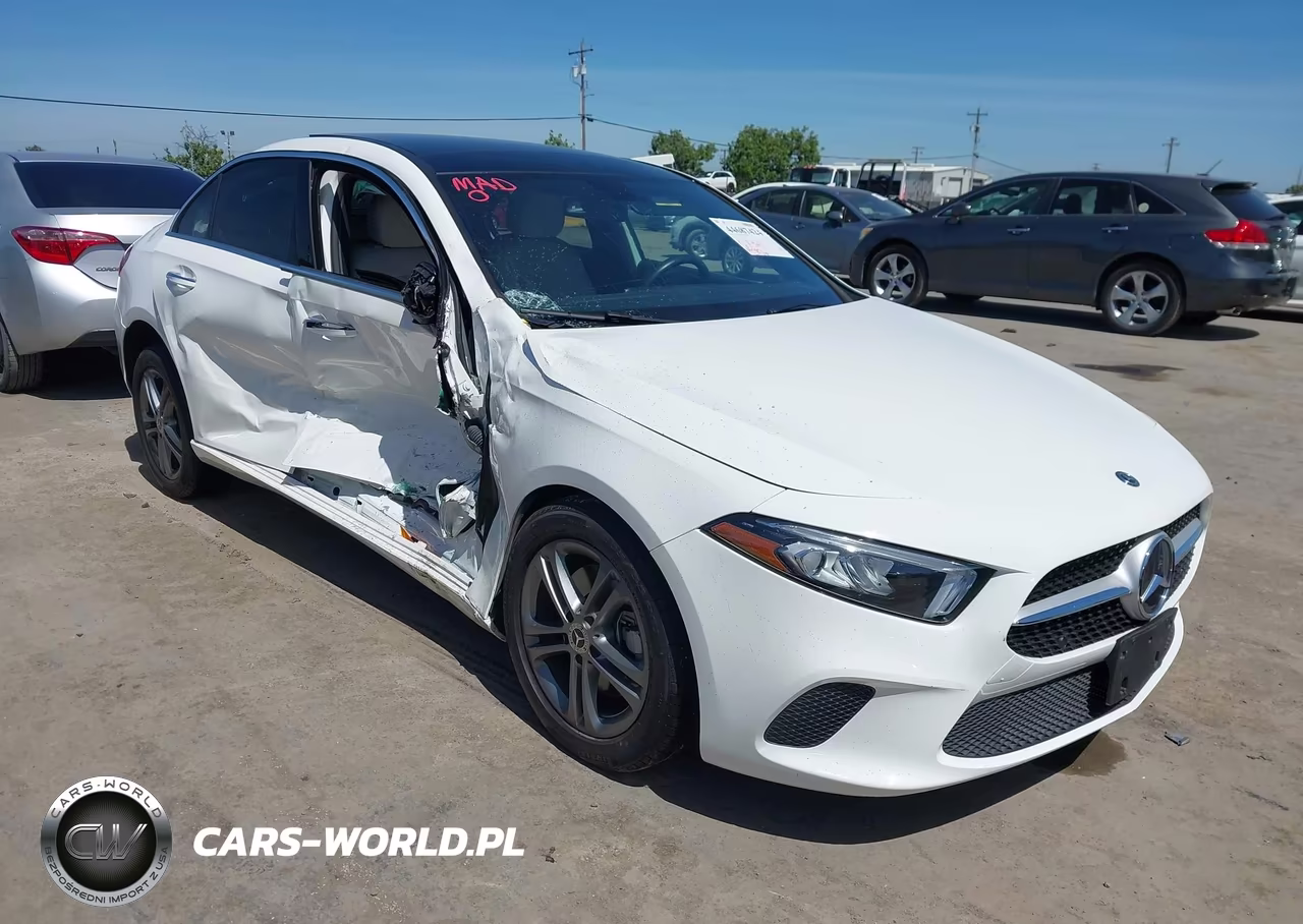 2020 Mercedes-Benz A 220