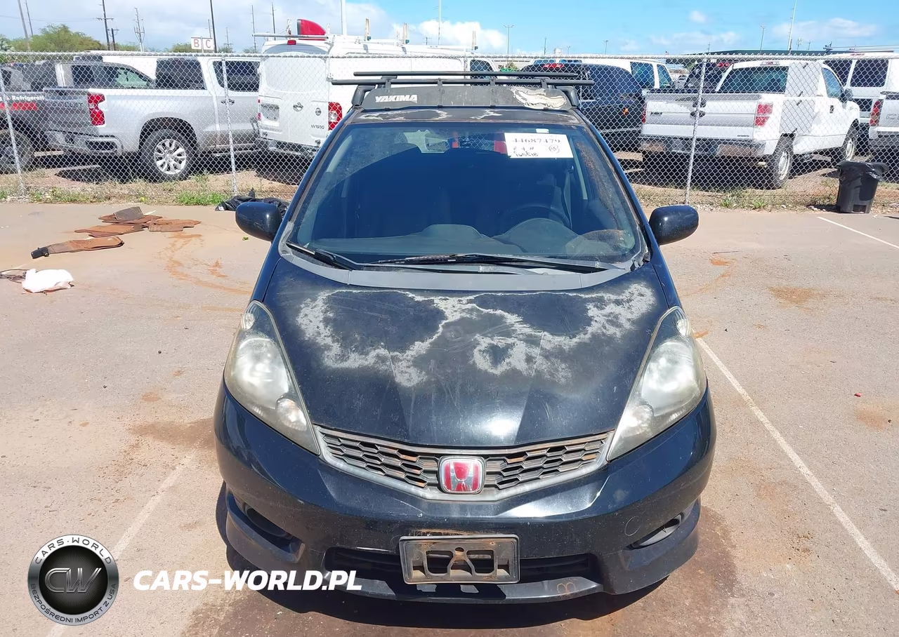 2012 Honda Fit Sport VIN:JHMGE8H56CC013089 - 13