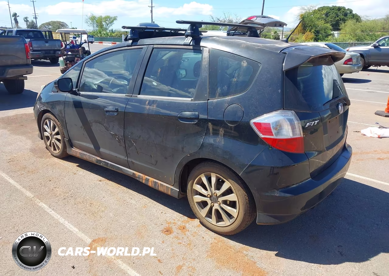 2012 Honda Fit Sport VIN:JHMGE8H56CC013089 - 3