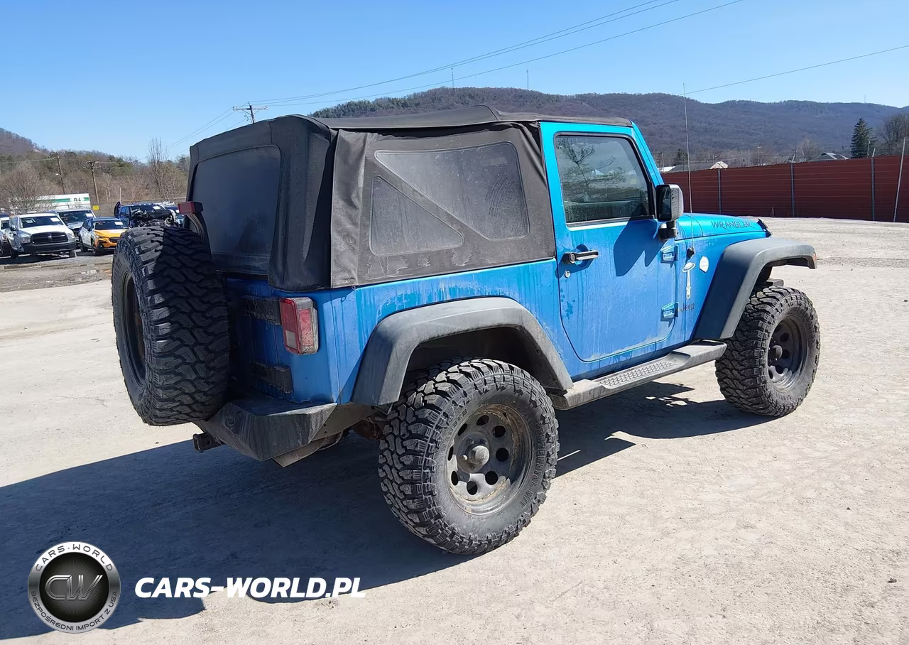 2010 Jeep Wrangler Sport VIN:1J4AA2D13AL230951 - 4