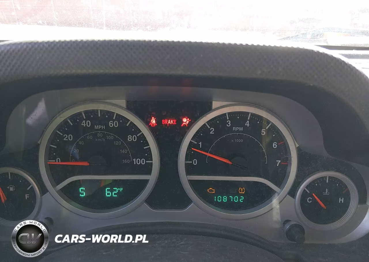 2010 Jeep Wrangler Sport VIN:1J4AA2D13AL230951 - 7