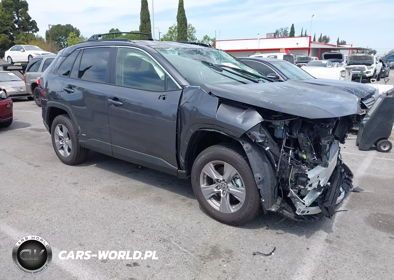 2025 Toyota Rav4 Hybrid Xle – zdjęcie 1 z 17