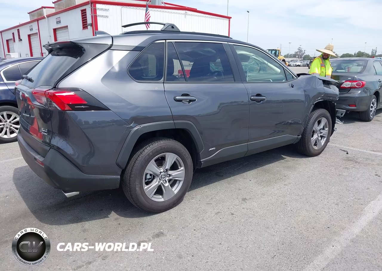 2025 Toyota Rav4 Hybrid Xle VIN:JTMRWRFV9SJ083535 - 4