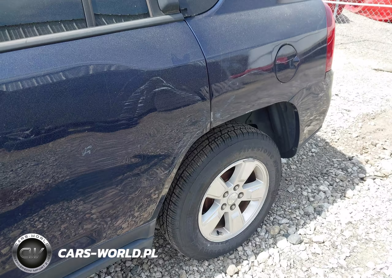 2015 Jeep Compass Latitude VIN:1C4NJCEA4FD437328 - 6