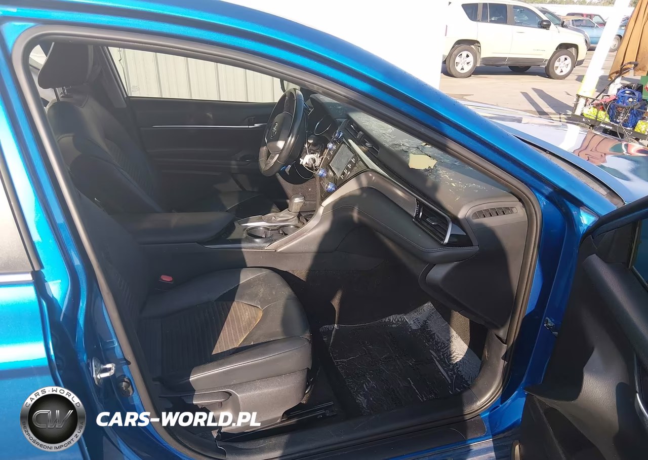 2020 Toyota Camry Se VIN:4T1G11AKXLU383794 - 5
