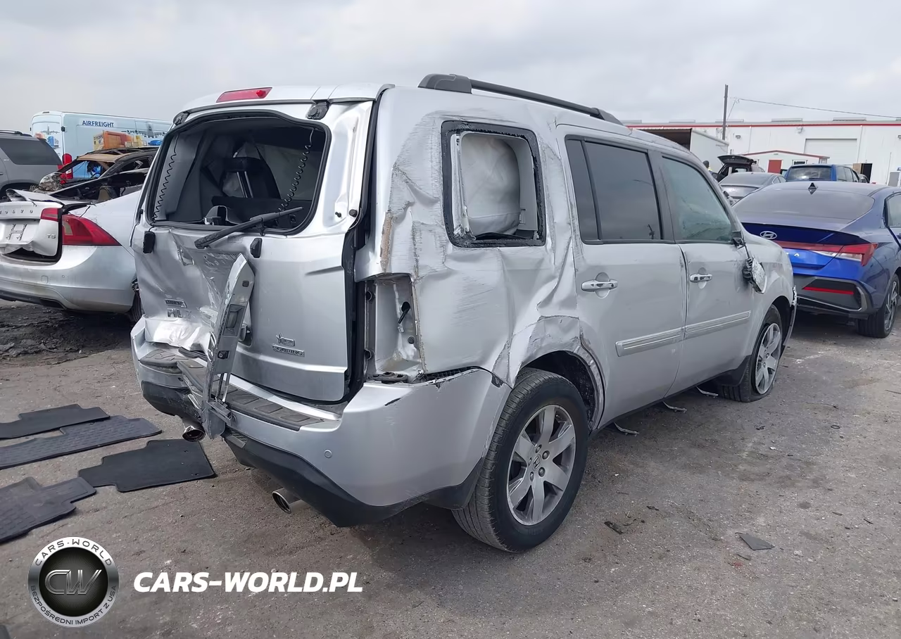 2015 Honda Pilot Touring VIN:5FNYF3H98FB008430 - 4