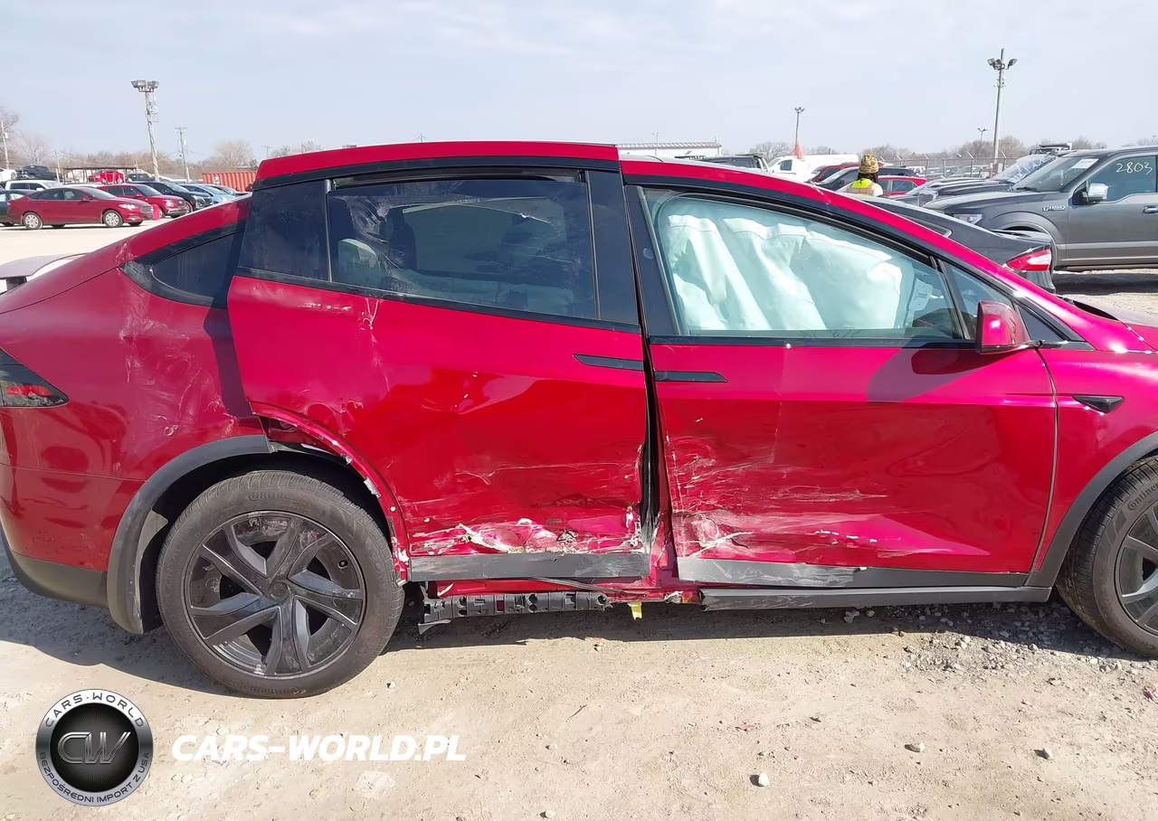 2026 Tesla Model X All-Wheel Drive VIN:7SAXCBE53TF473535 - 6