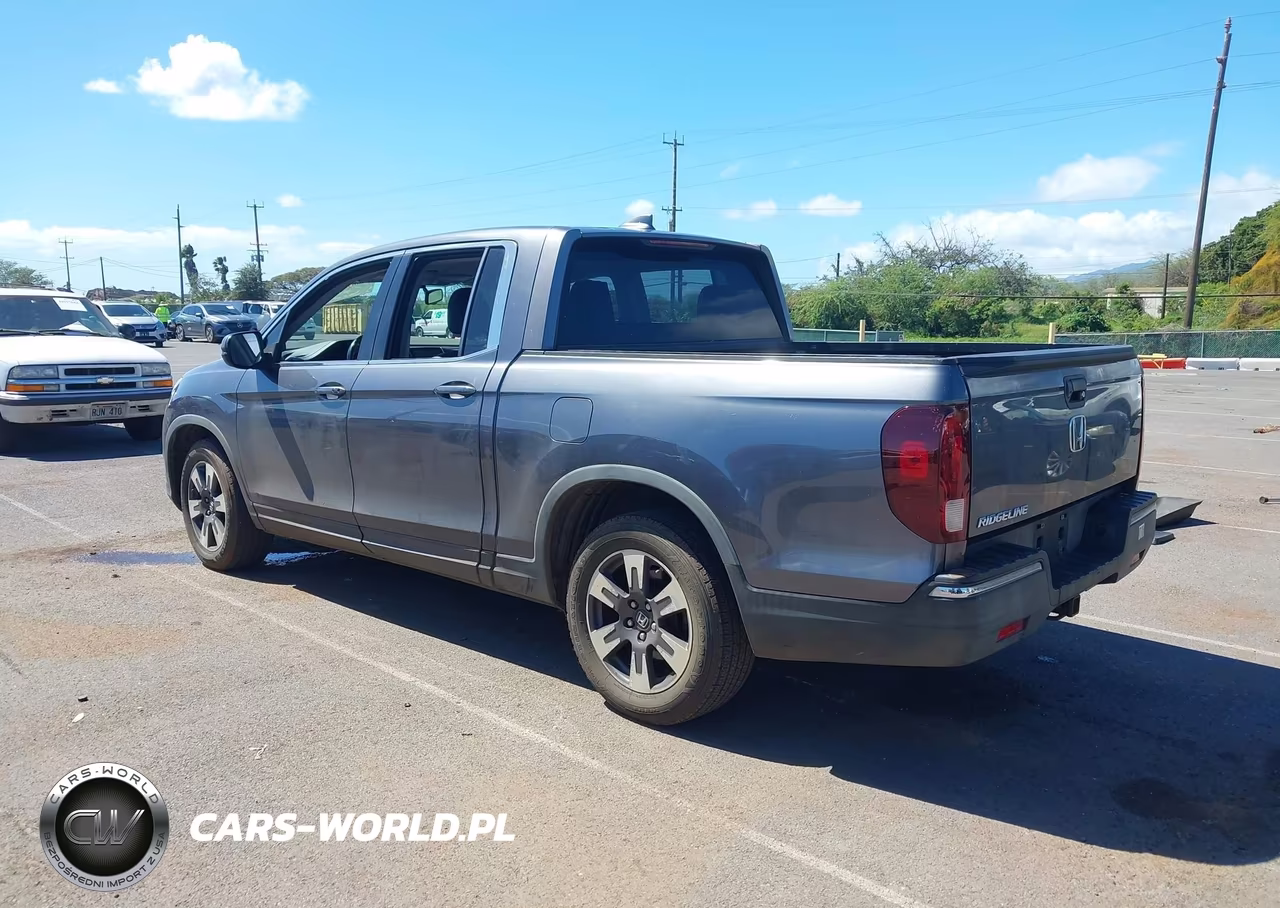 2017 Honda Ridgeline Rtl-T VIN:5FPYK2F65HB003498 - 3