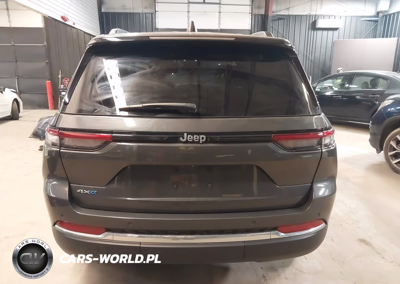 2024 Jeep Grand Cherokee 4Xe VIN:1C4RJYB69RC130889 - 17