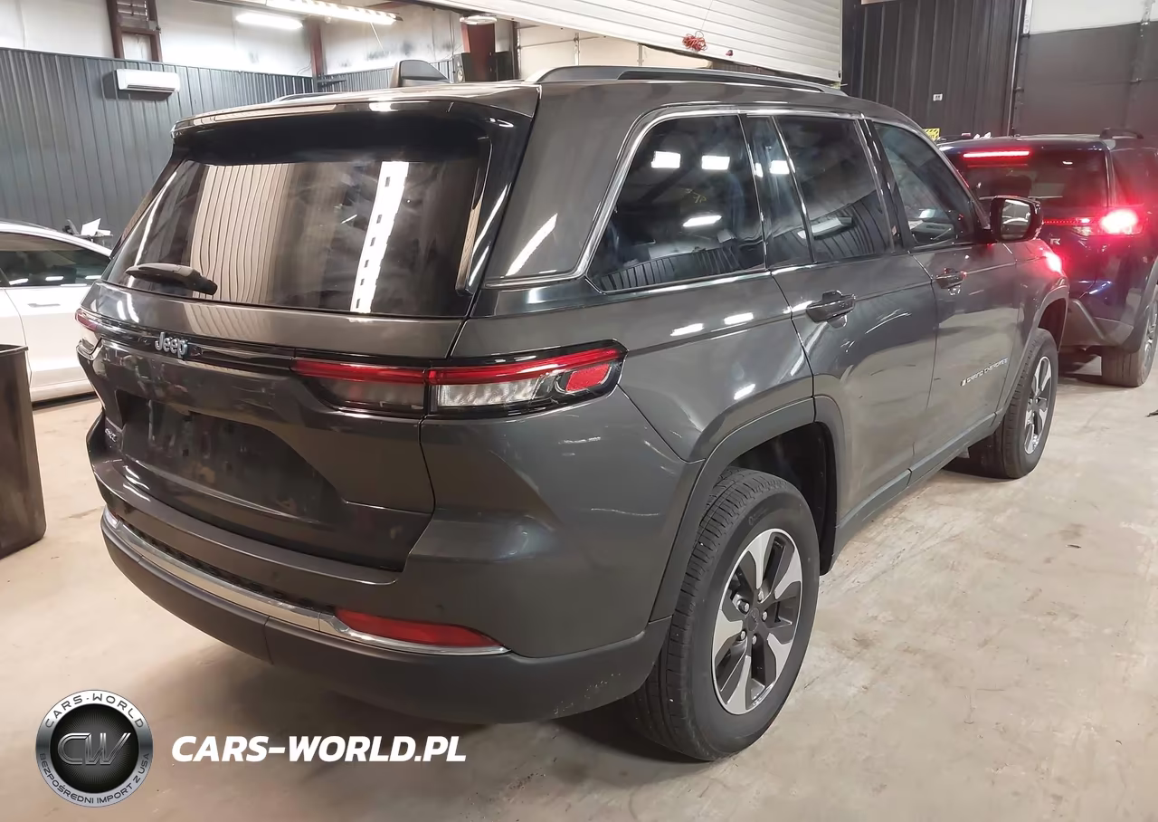2024 Jeep Grand Cherokee 4Xe VIN:1C4RJYB69RC130889 - 4