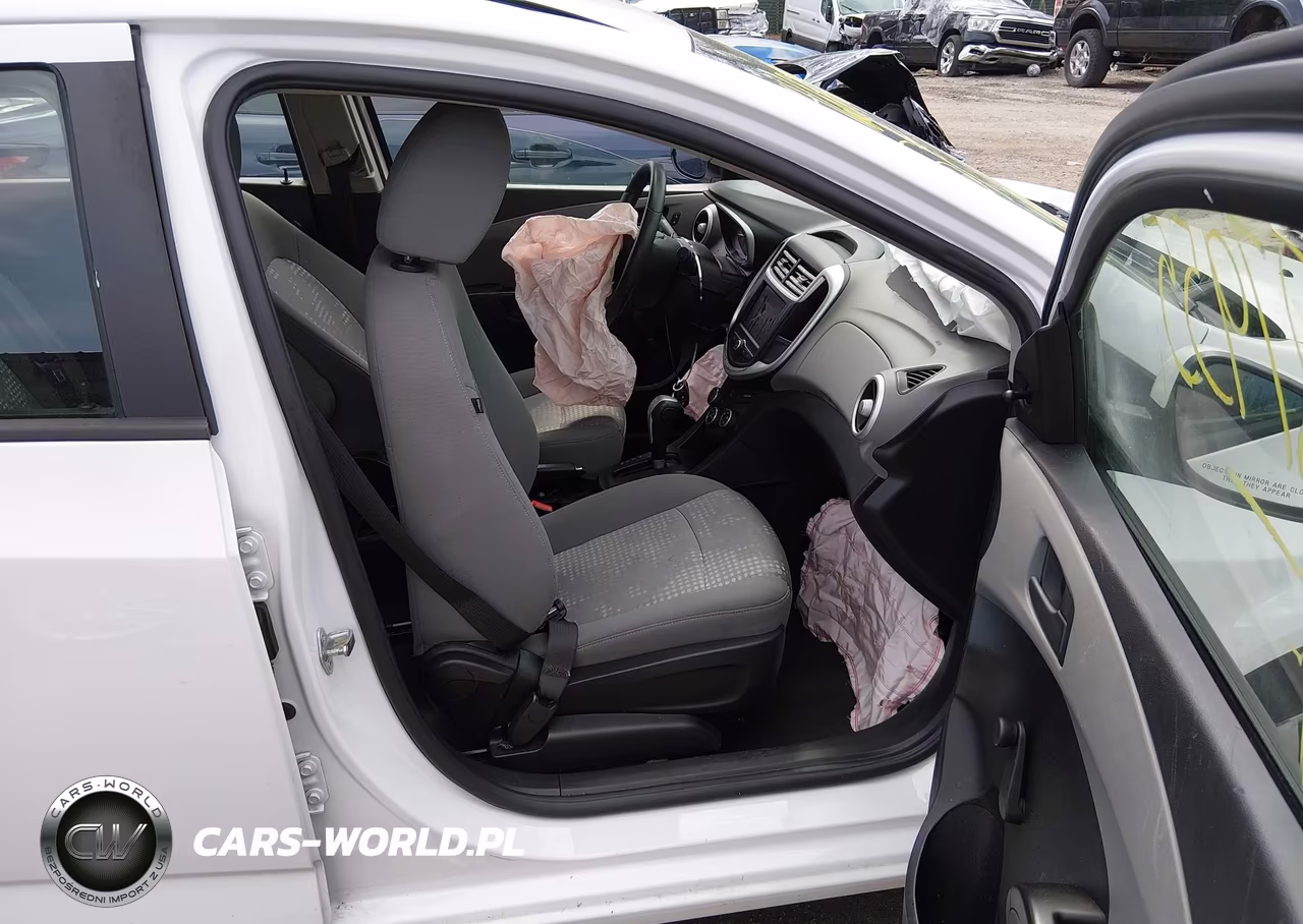 2020 Chevrolet Sonic Fwd 1Fl 5-Door VIN:1G1JG6SB3L4115358 - 5