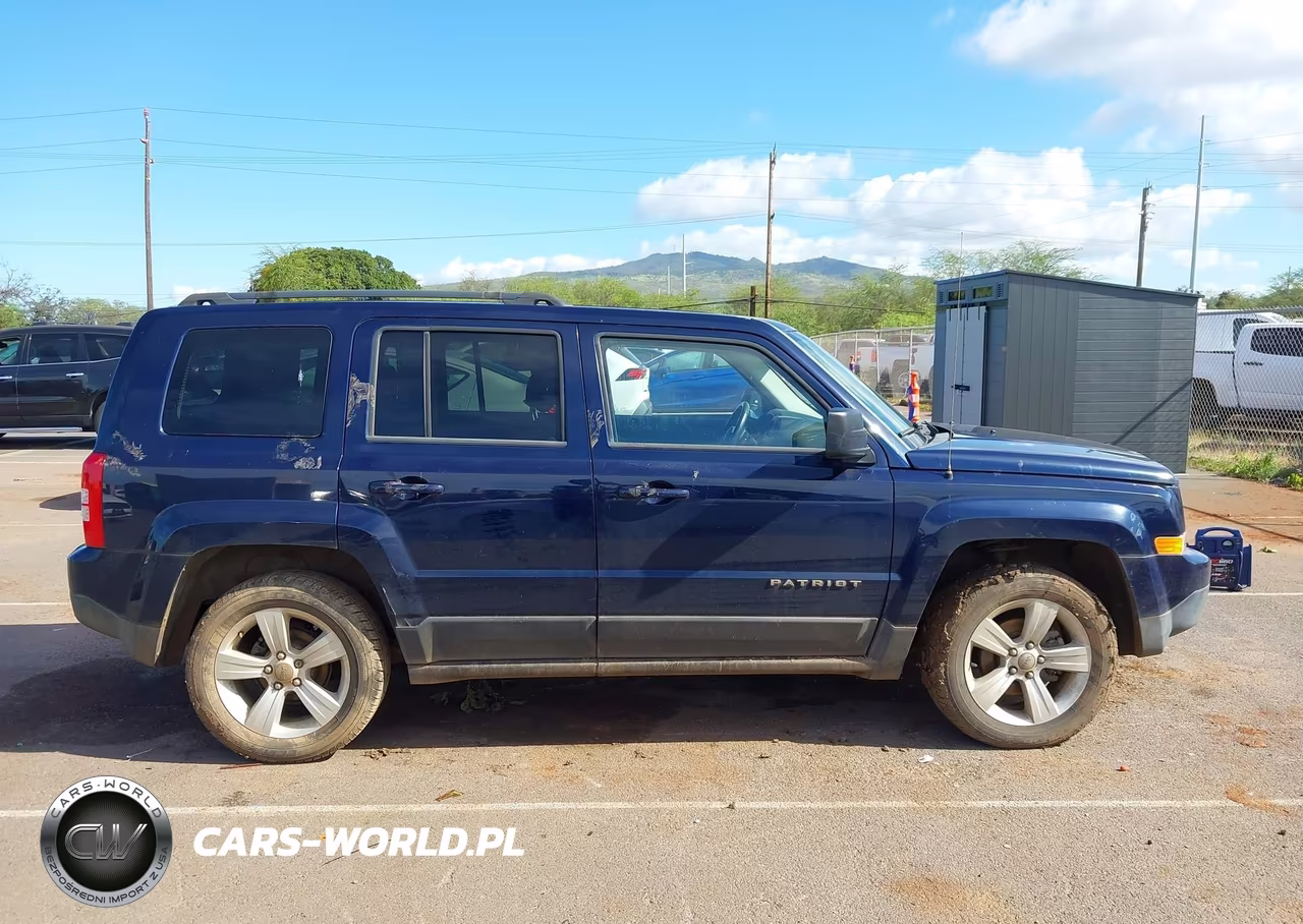 2016 Jeep Patriot Latitude VIN:1C4NJRFB9GD637360 - 13