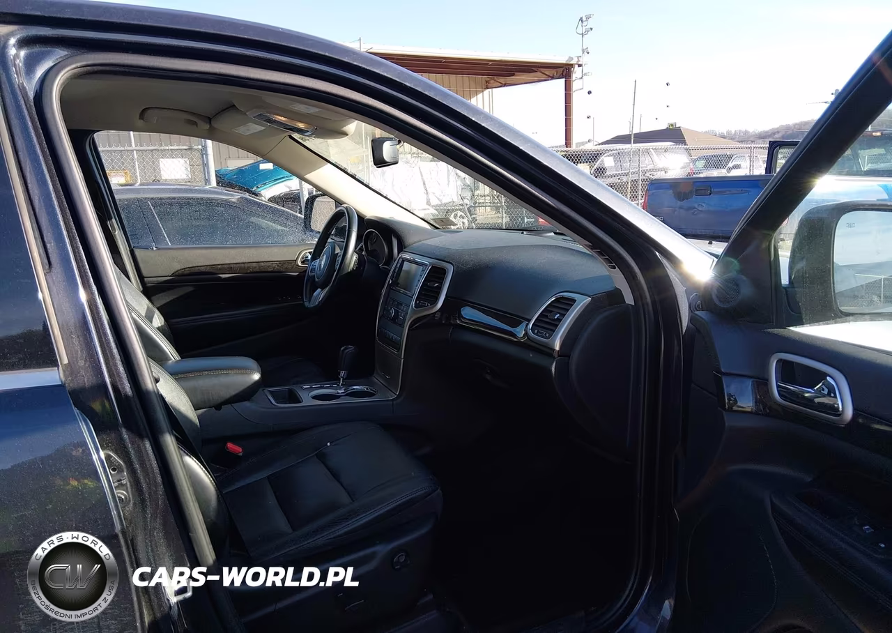 2012 Jeep Grand Cherokee Laredo VIN:1C4RJFAG8CC208567 - 5