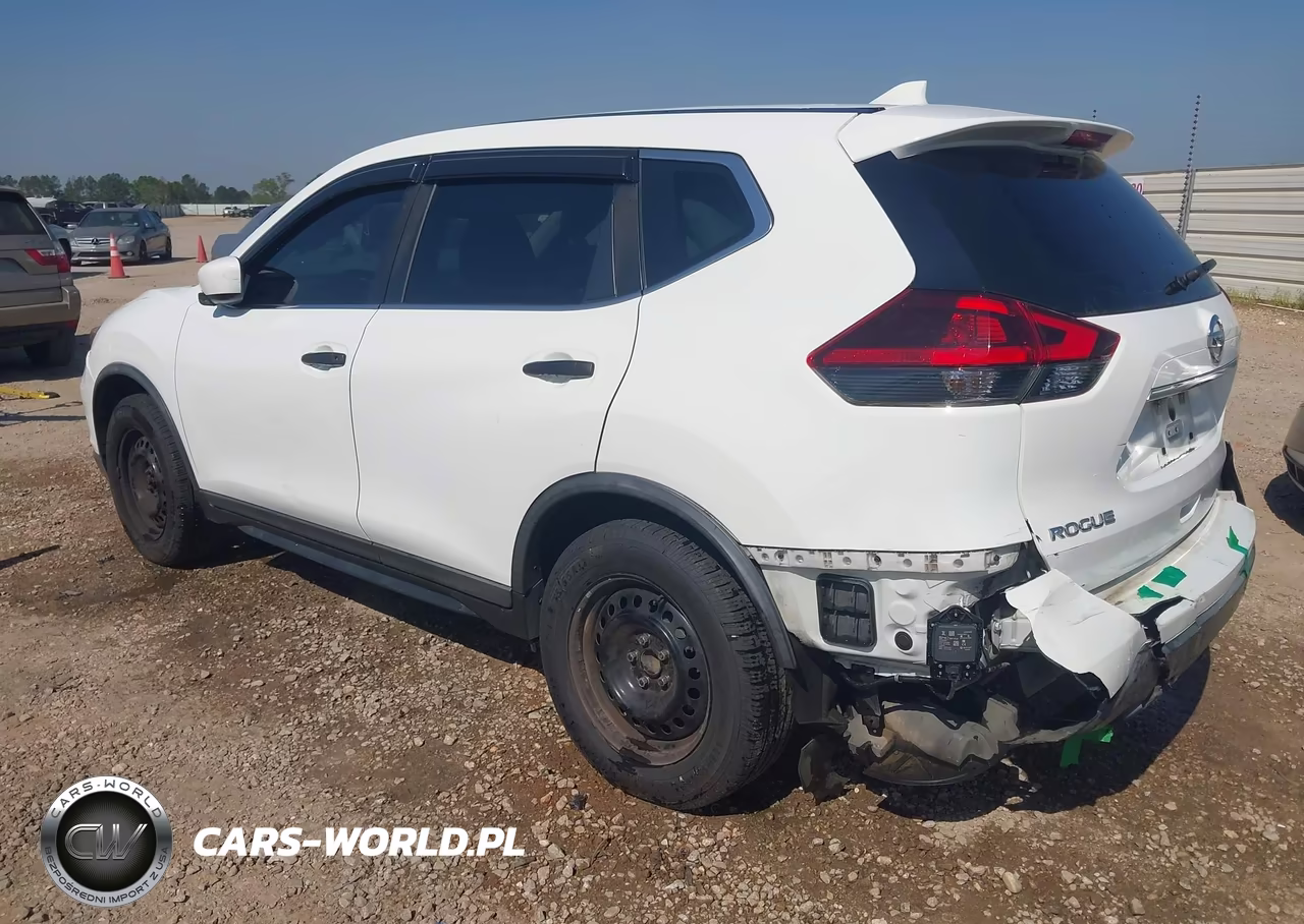 2018 Nissan Rogue S VIN:KNMAT2MT3JP559532 - 3