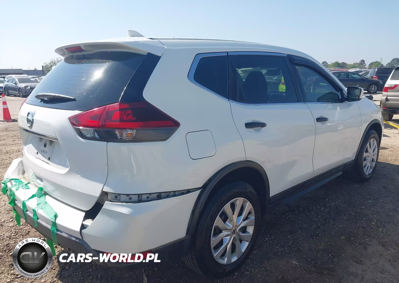 2018 Nissan Rogue S VIN:KNMAT2MT3JP559532 - 4