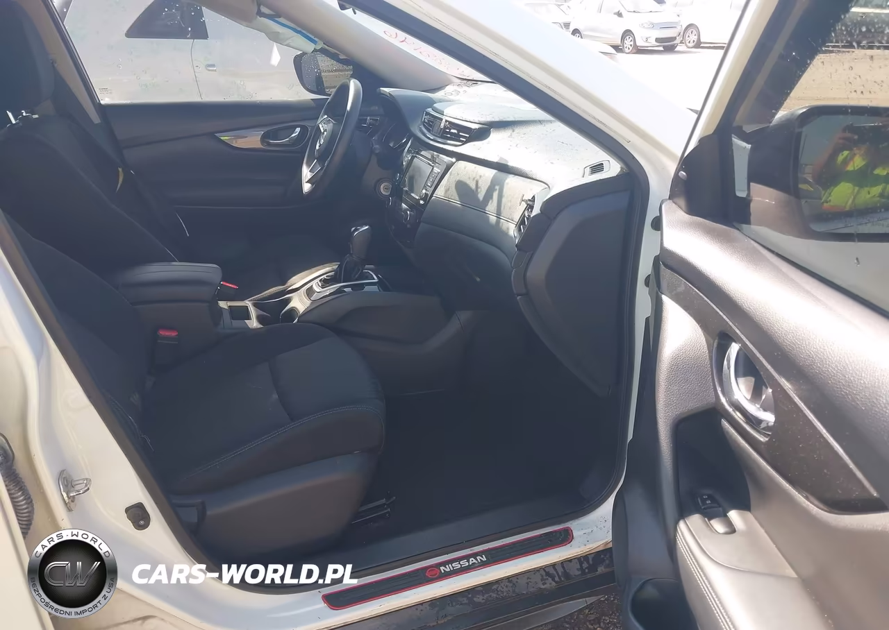 2018 Nissan Rogue S VIN:KNMAT2MT3JP559532 - 5