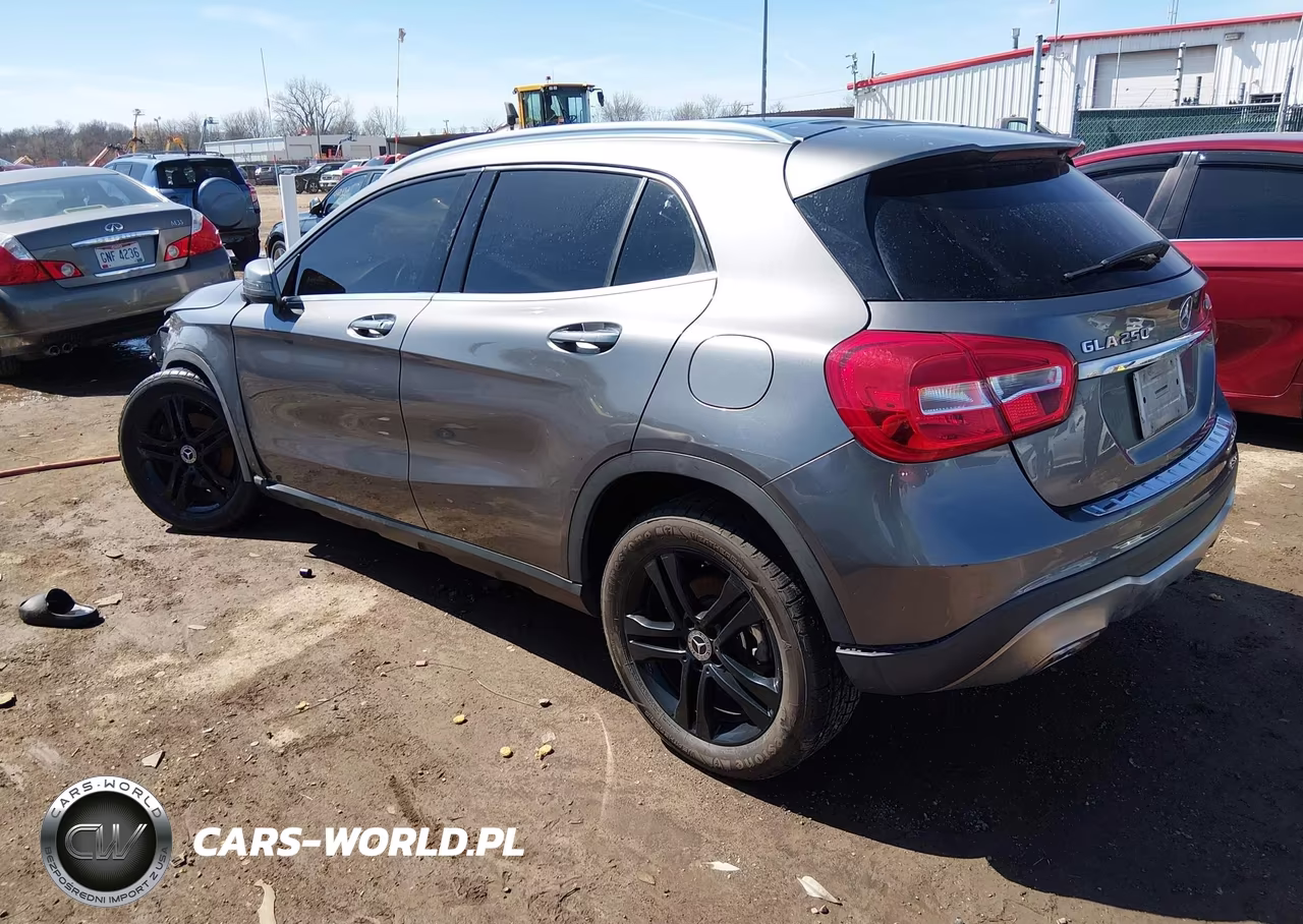 2018 Mercedes-Benz Gla 250 4Matic VIN:WDCTG4GB0JJ448512 - 3