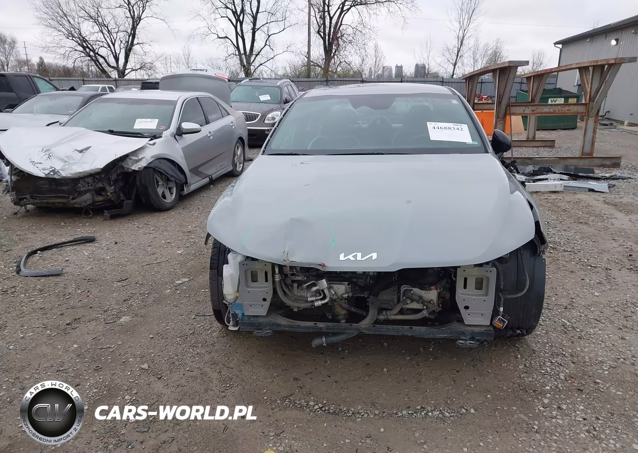 2025 Kia K5 Gt-Line VIN:KNAG64J7XS5376658 - 13