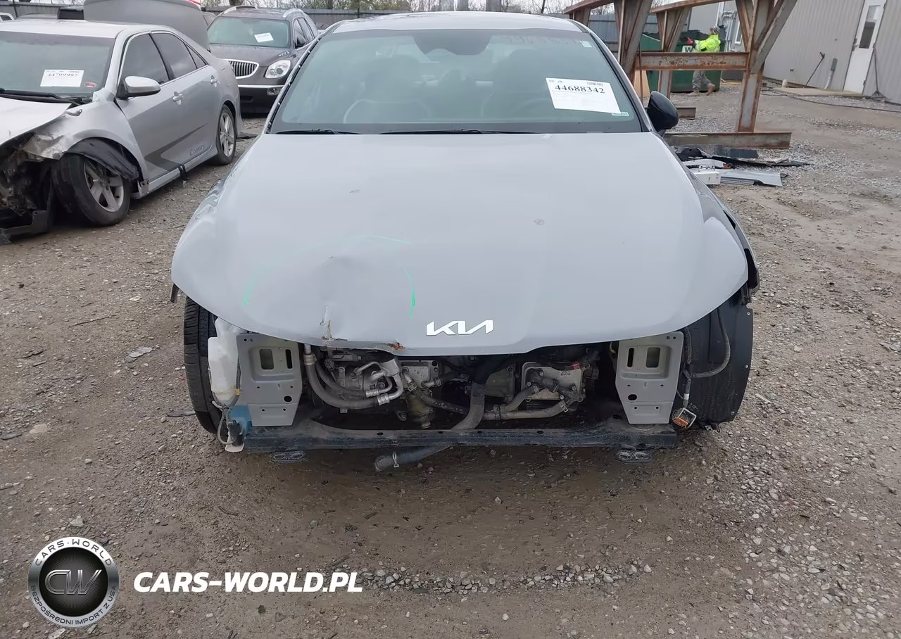 2025 Kia K5 Gt-Line VIN:KNAG64J7XS5376658 - 6