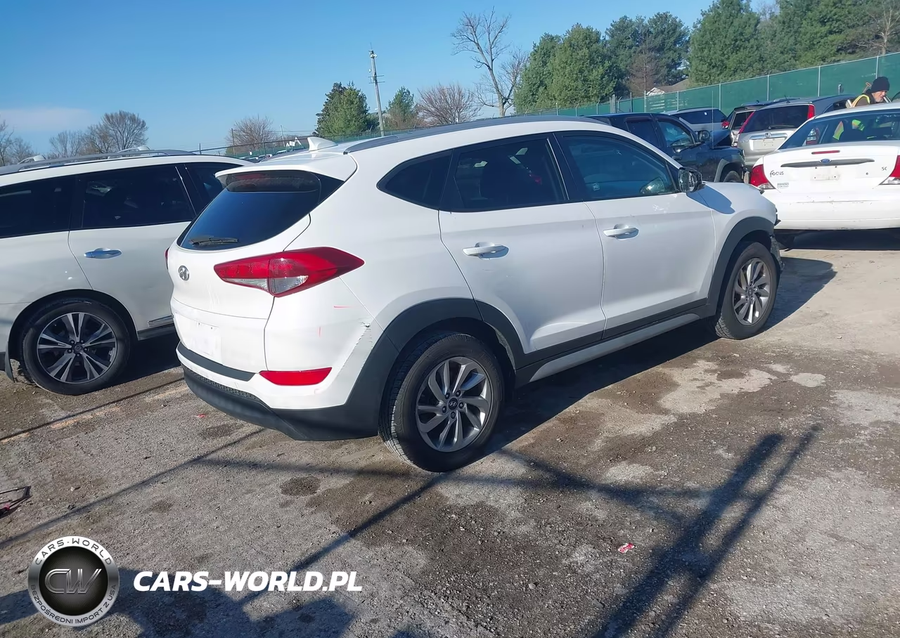2018 Hyundai Tucson Sel VIN:KM8J33A42JU727001 - 4