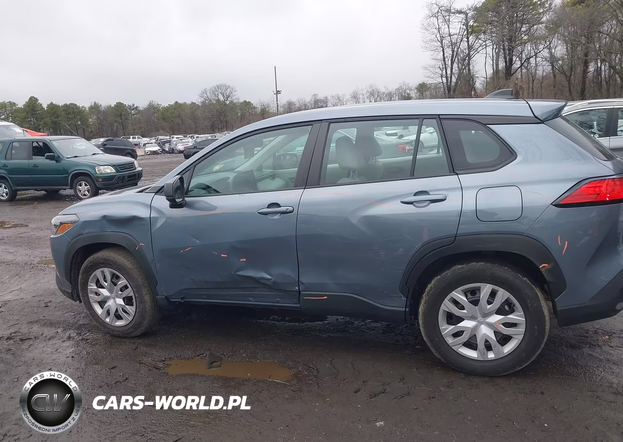 2023 Toyota Corolla Cross L VIN:7MUAAABG8PV056265 - 14