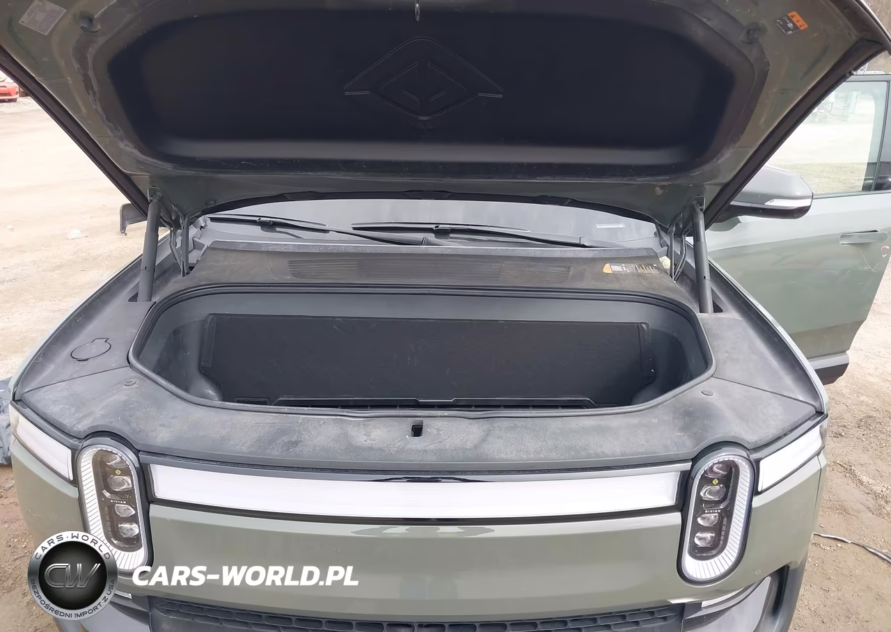 2022 Rivian R1T Launch Edition VIN:7FCTGAAL5NN004914 - 10