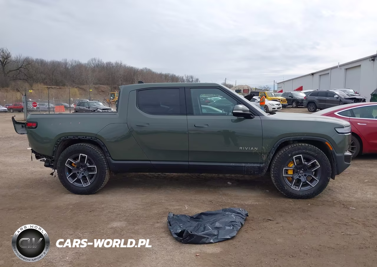 2022 Rivian R1T Launch Edition VIN:7FCTGAAL5NN004914 - 14