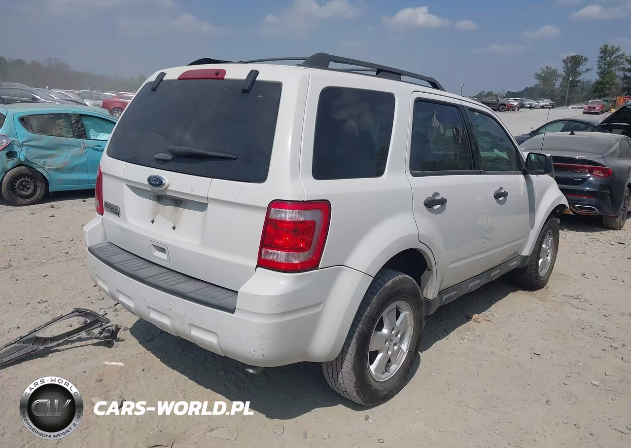 2011 Ford Escape Xlt VIN:1FMCU0D72BKC22910 - 4