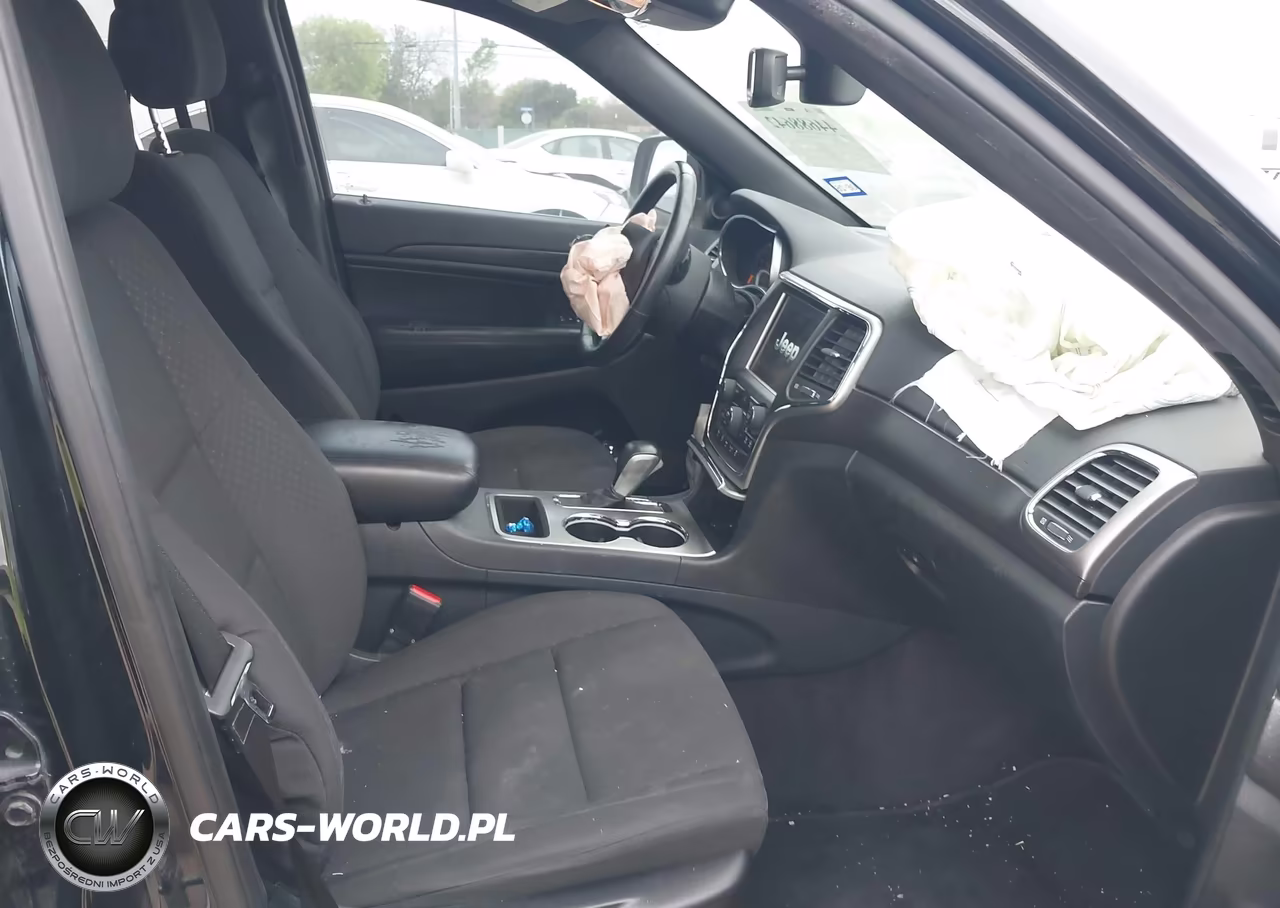2018 Jeep Grand Cherokee Laredo E 4X2 VIN:1C4RJEAG7JC361898 - 5