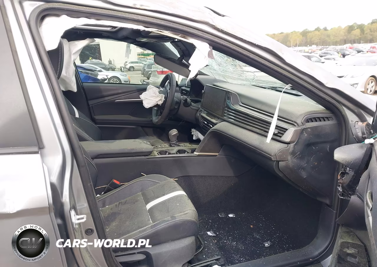 2026 Toyota Camry Se VIN:4T1DAACK9TU670799 - 5
