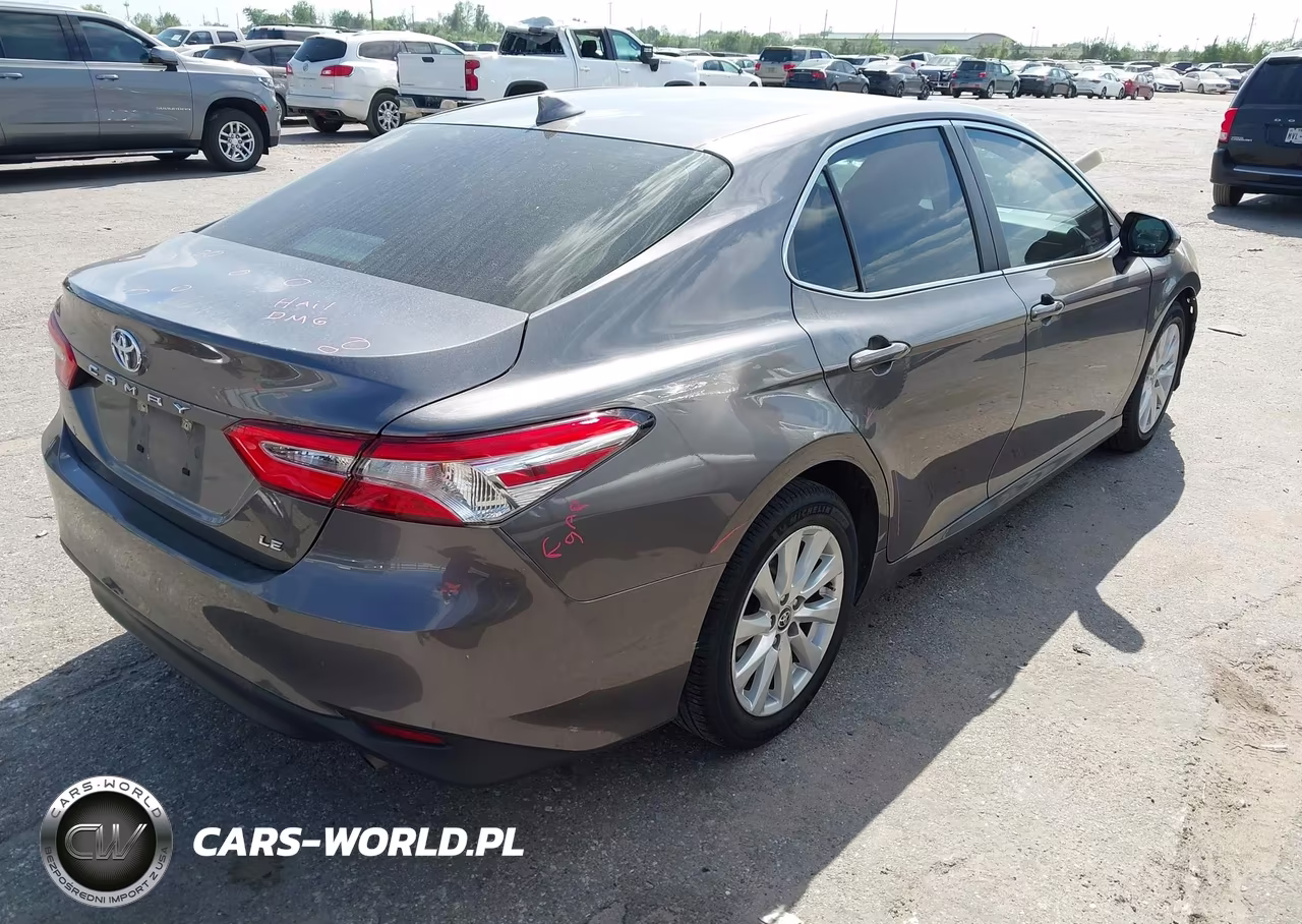 2020 Toyota Camry Le VIN:4T1C11AKXLU996657 - 4