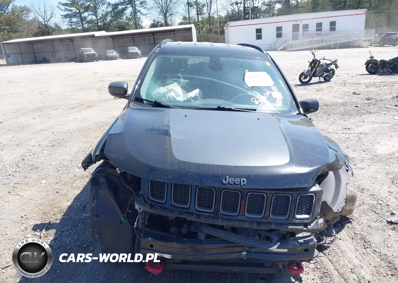 2018 Jeep Compass Trailhawk 4X4 VIN:3C4NJDDB8JT451509 - 12