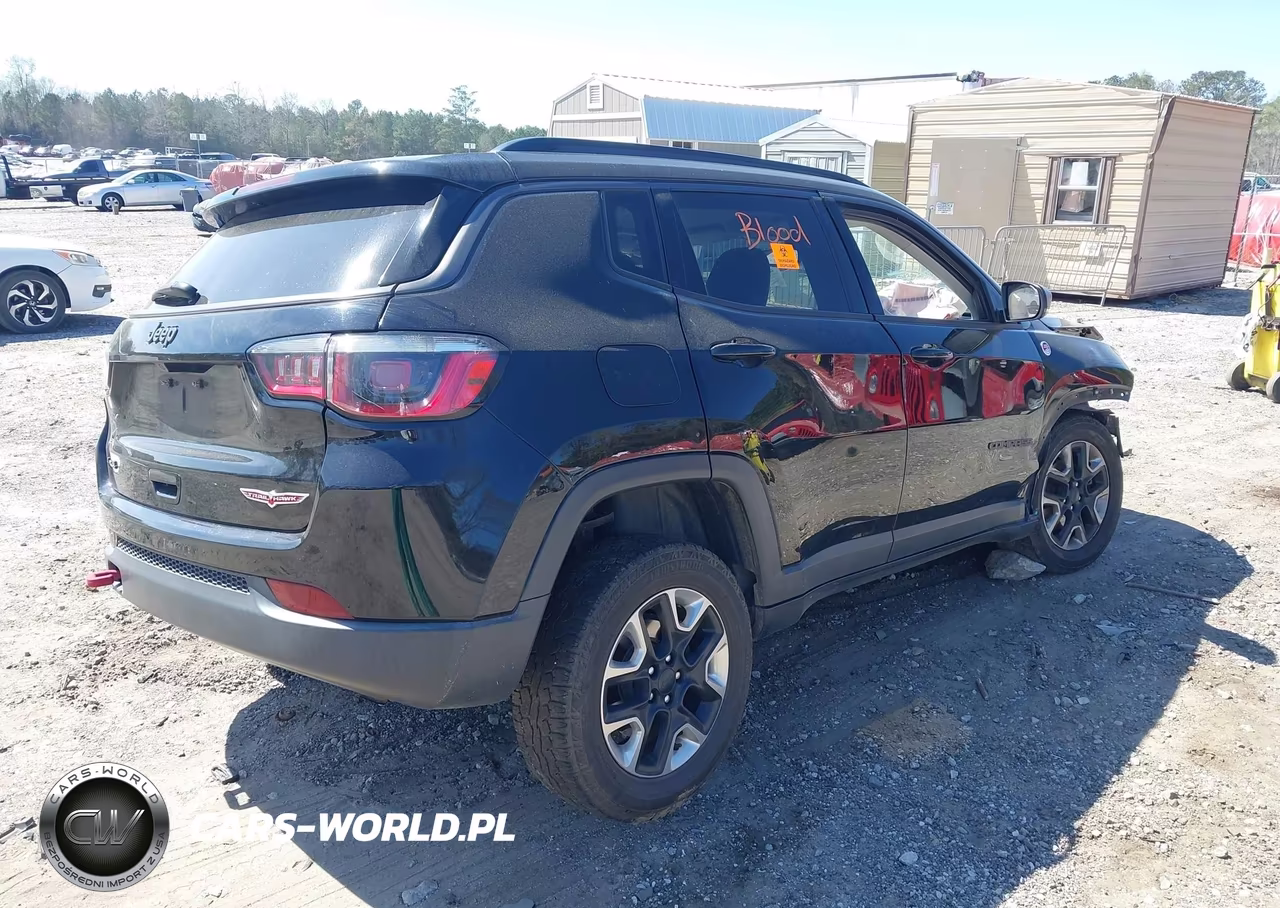 2018 Jeep Compass Trailhawk 4X4 VIN:3C4NJDDB8JT451509 - 4