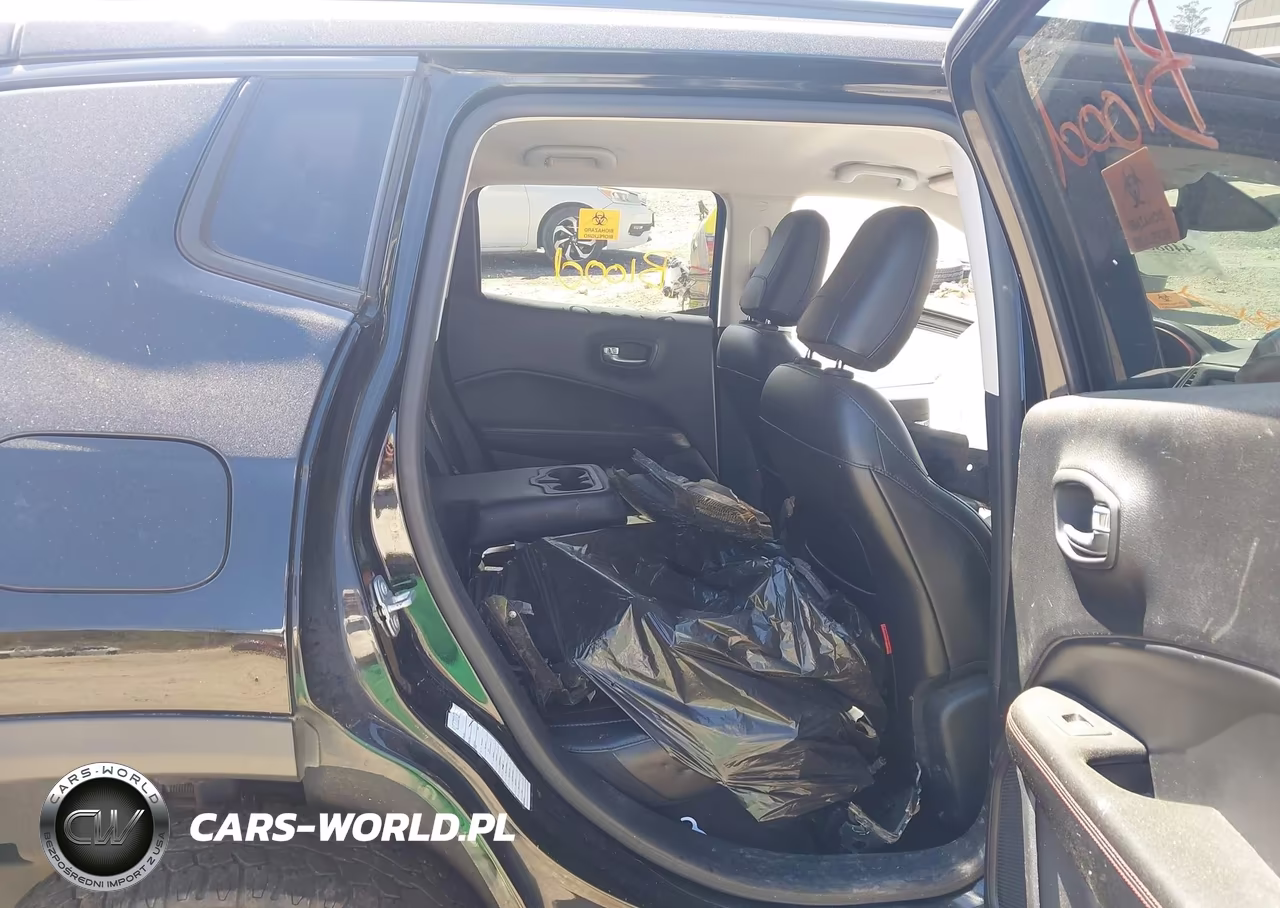 2018 Jeep Compass Trailhawk 4X4 VIN:3C4NJDDB8JT451509 - 8