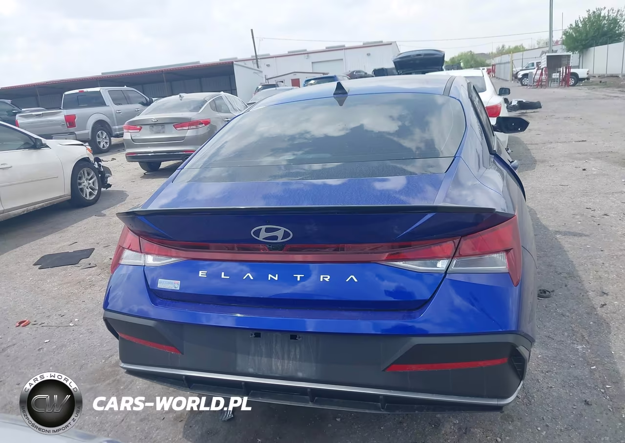 2025 Hyundai Elantra Sel Sport VIN:KMHLM4DG2SU978698 - 16