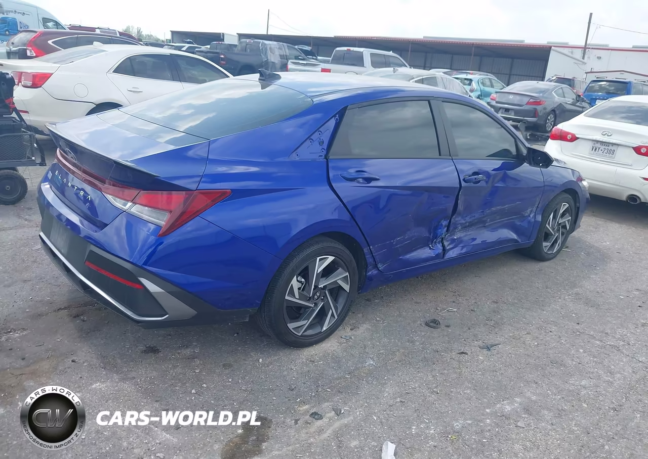 2025 Hyundai Elantra Sel Sport VIN:KMHLM4DG2SU978698 - 4