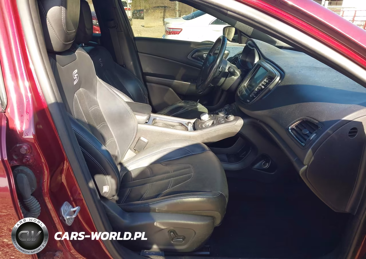 2015 Chrysler 200 S VIN:1C3CCCBB3FN635878 - 5