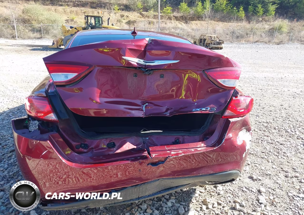 2015 Chrysler 200 S VIN:1C3CCCBB3FN635878 - 6