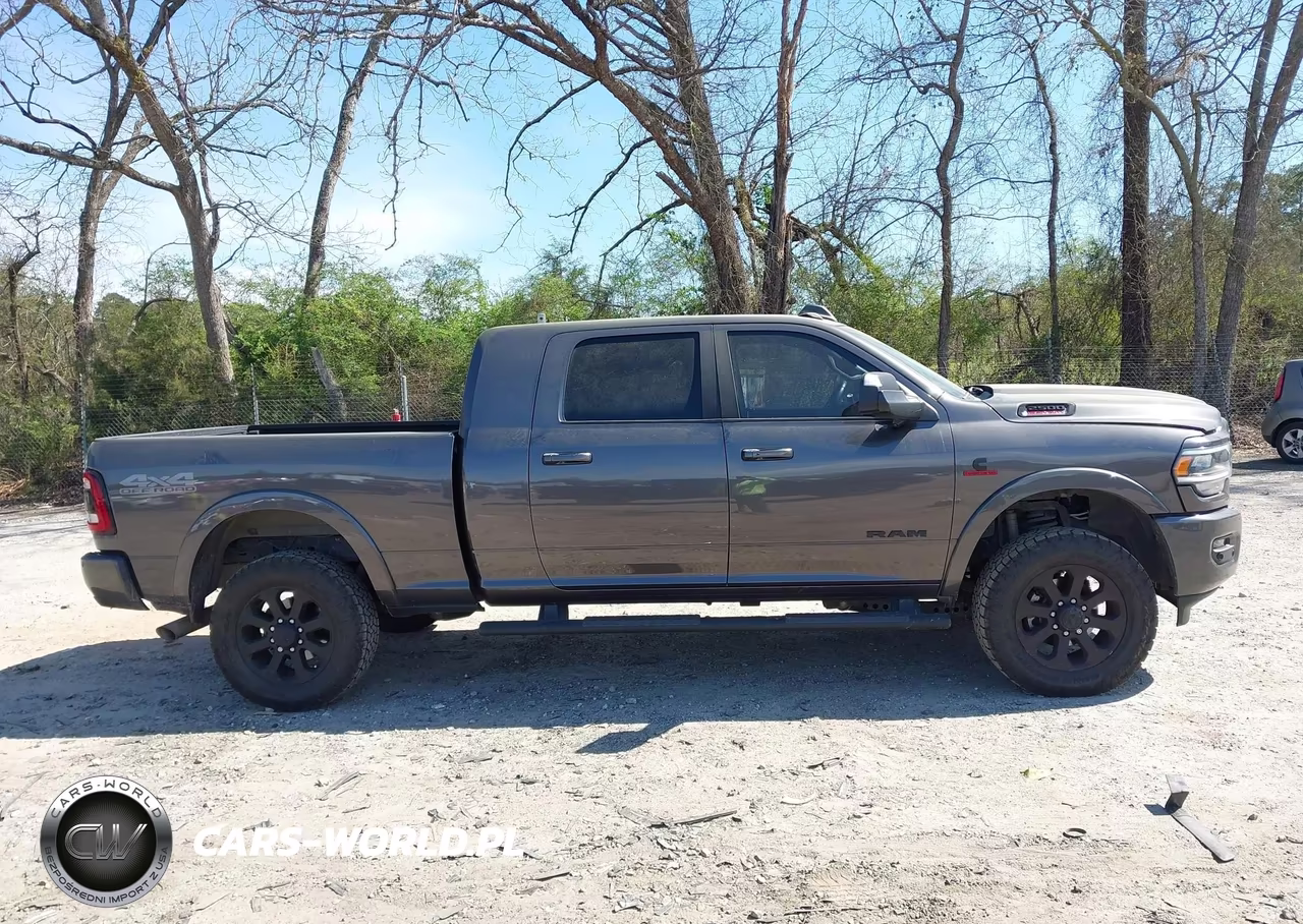 2020 Ram 2500 Laramie 4X4 6'4 Box VIN:3C6UR5NL1LG227597 - 13
