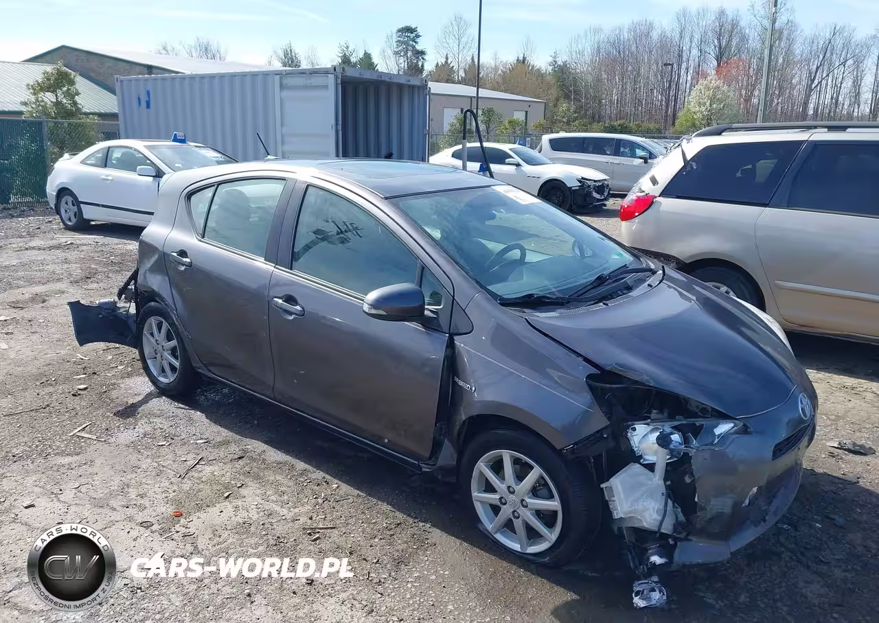 2013 Toyota Prius C Three