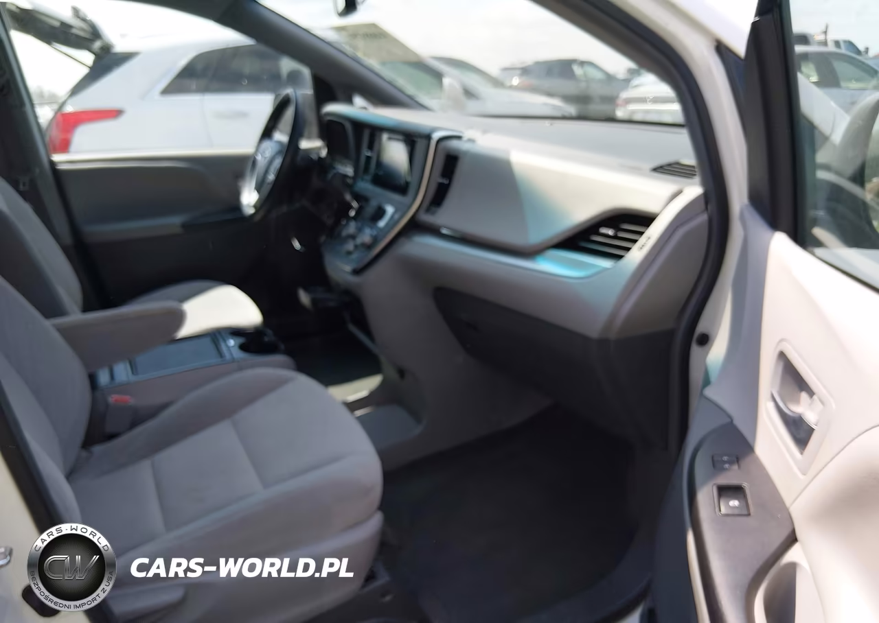 2017 Toyota Sienna Le 8 Passenger VIN:5TDKZ3DC9HS835124 - 5