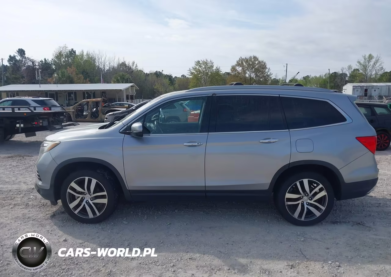 2017 Honda Pilot Elite VIN:5FNYF6H05HB066453 - 14