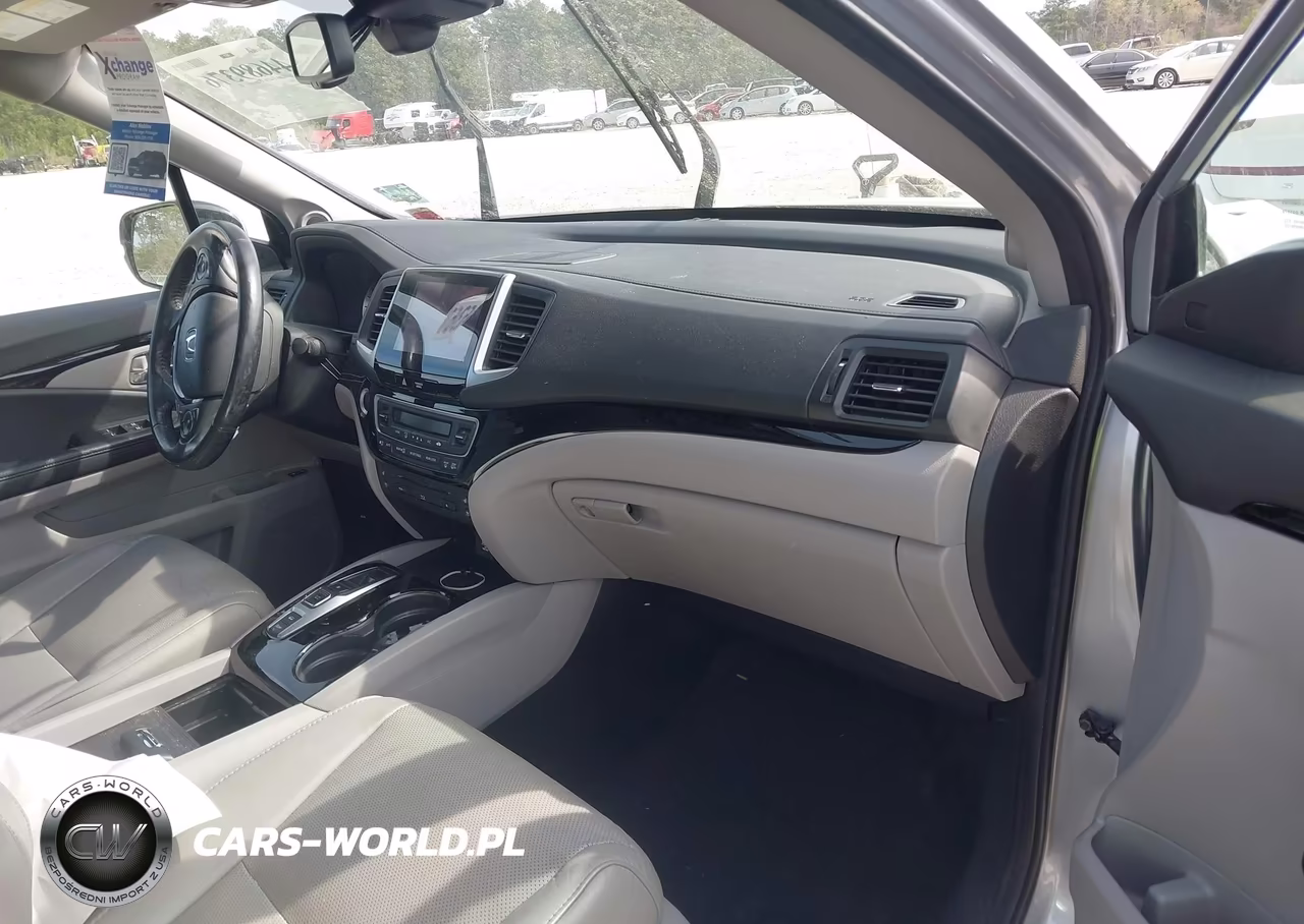 2017 Honda Pilot Elite VIN:5FNYF6H05HB066453 - 5