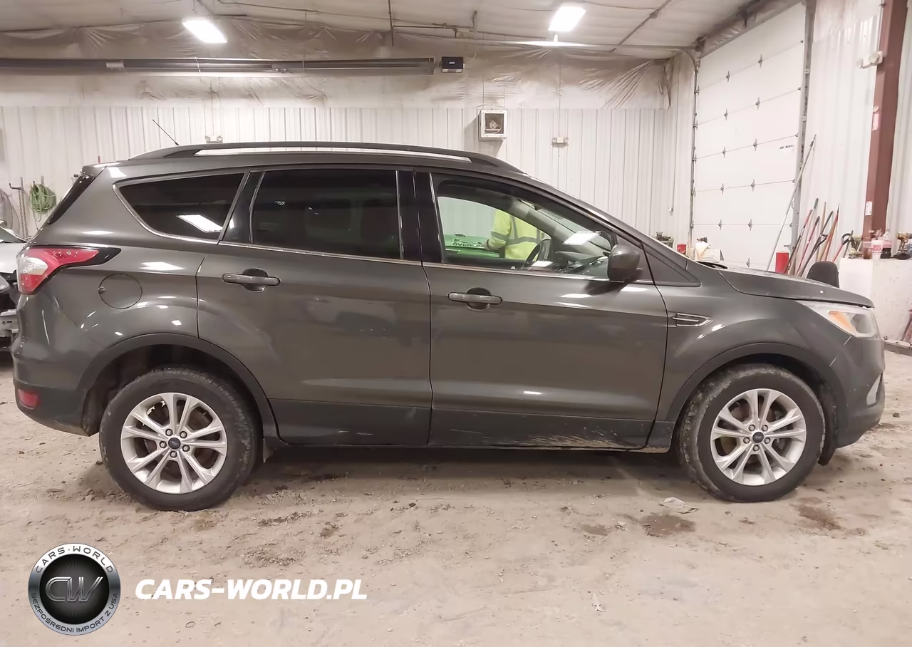 2017 Ford Escape Se VIN:1FMCU9GD7HUD88777 - 13